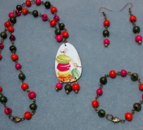 Conjunto de sementes de açaí e pingente de lata de cookies