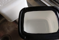 foto 3 - Pote de baixo - não perfurar! Recortar apenas a tampa